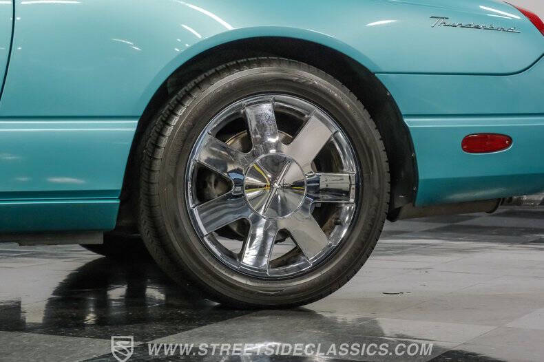 2002 Ford Thunderbird Deluxe