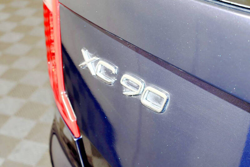 2017 Volvo XC90 T6 Momentum