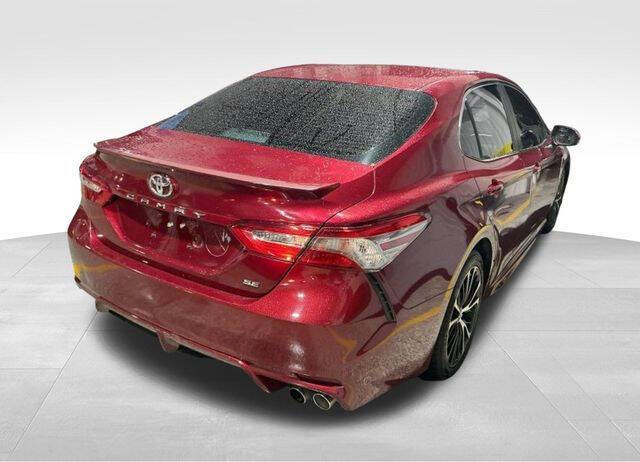 2018 Toyota Camry SE