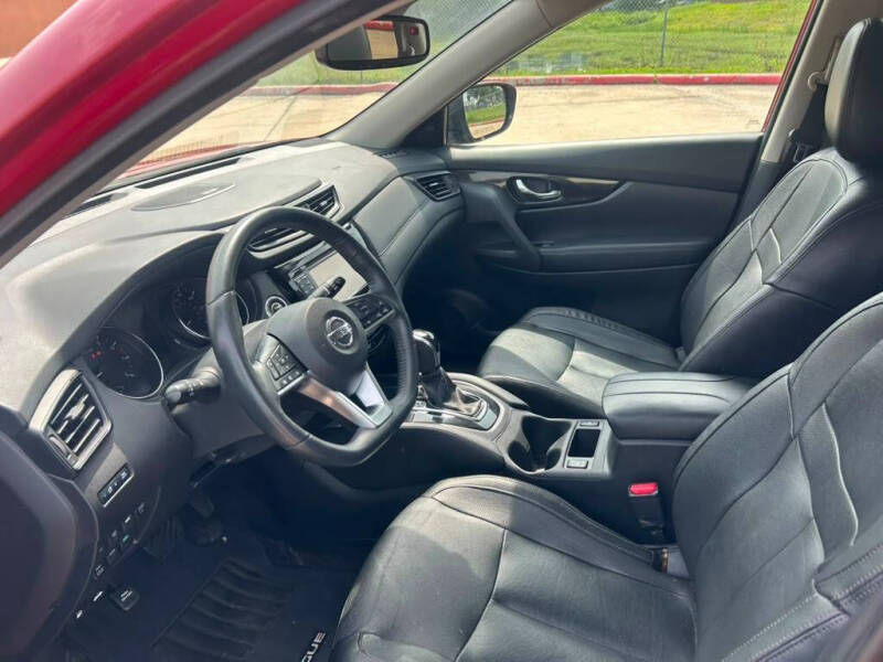 2017 Nissan Rogue SL