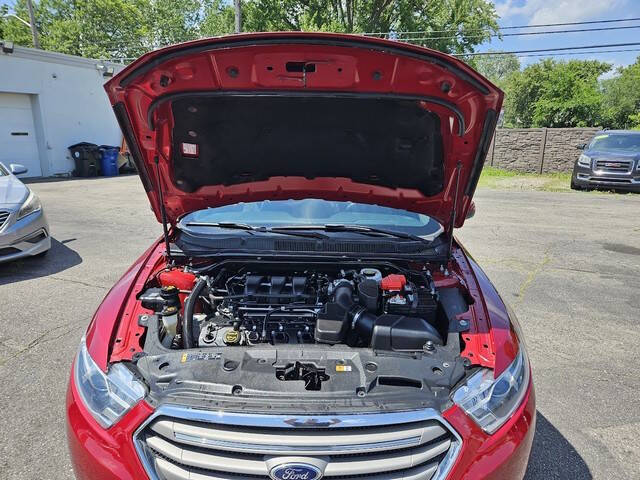 2019 Ford Taurus SEL