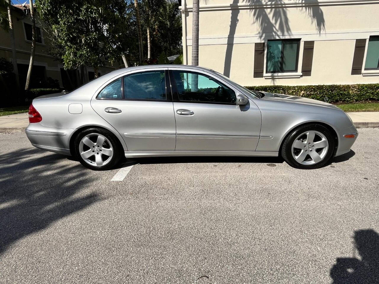 2005 Mercedes-Benz E-Class for sale at JT AUTO INC in Oakland Park, FL