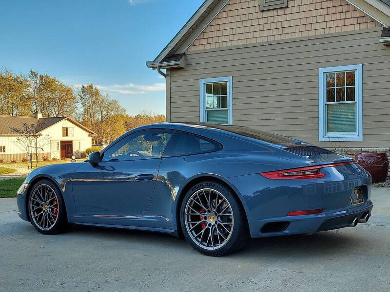 2017 Porsche 911 Carrera 4S