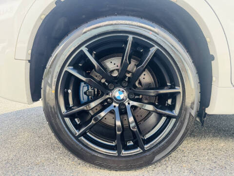 2015 BMW X6 M