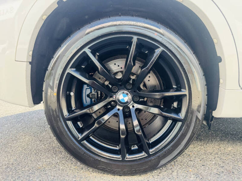 2015 BMW X6 M