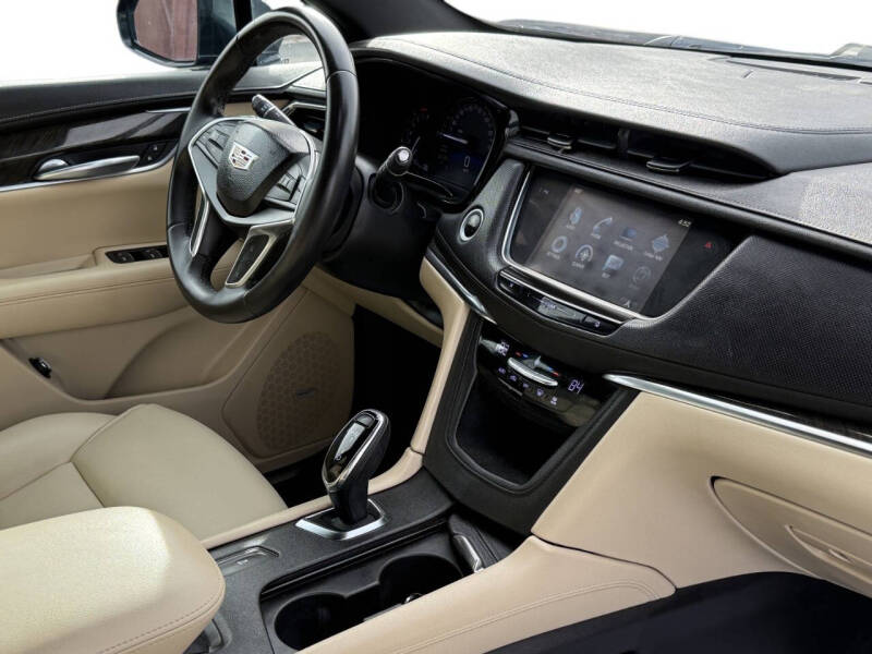 2017 Cadillac XT5