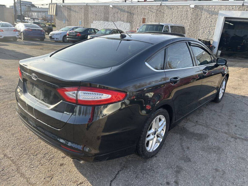 2014 Ford Fusion SE