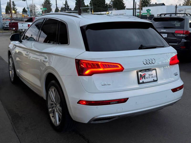 2018 Audi Q5 2.0T quattro Premium Plus