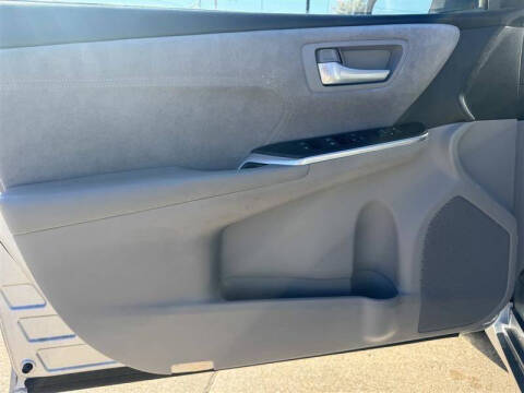 2016 Toyota Camry XLE