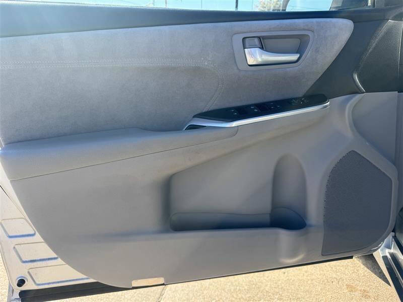 2016 Toyota Camry XLE