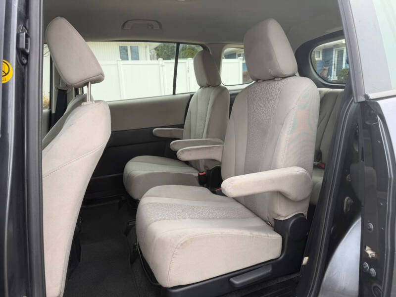 2012 Mazda MAZDA5 Sport