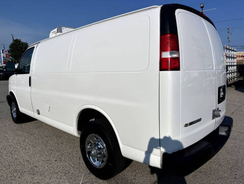2017 Chevrolet Express 2500