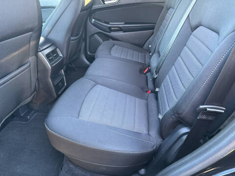 2017 Ford Edge SE