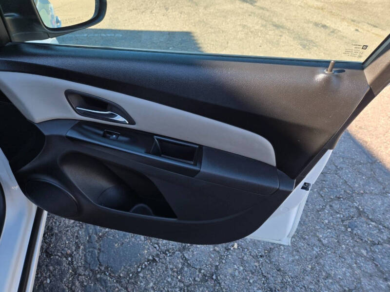 2014 Chevrolet Cruze LS Auto