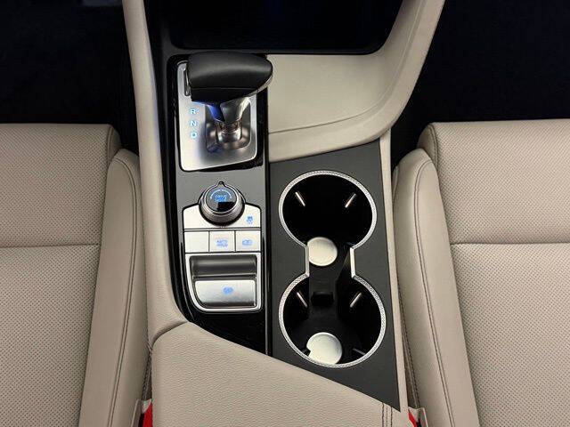 2025 Genesis G70