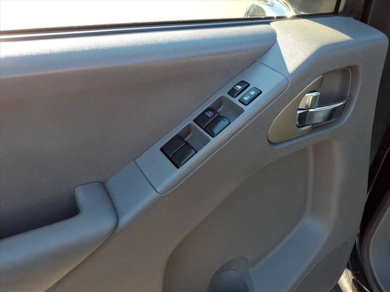 2015 Nissan Frontier SV