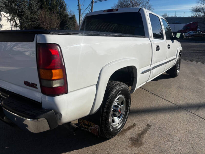 2001 GMC Sierra SLE photo 19