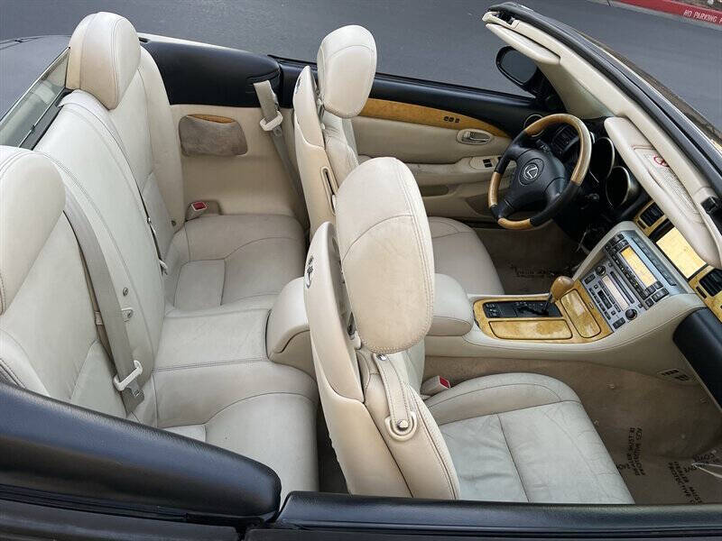 2003 Lexus SC 430