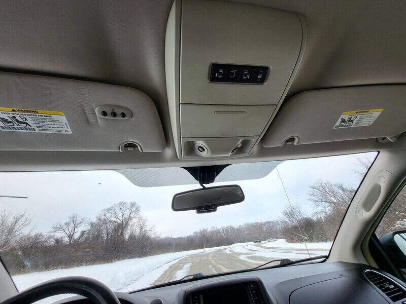 2011 Chrysler Town and Country Touring