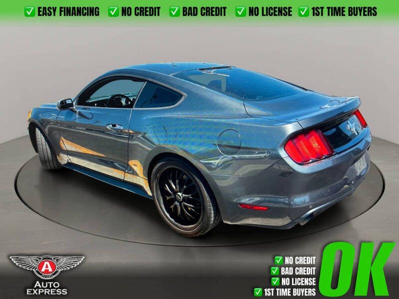 2017 Ford Mustang V6