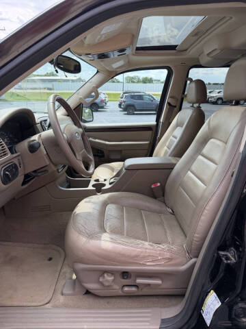 2004 Ford Explorer Limited