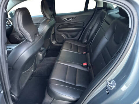 2019 Volvo S60 T6 Momentum