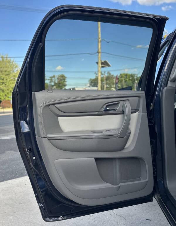 2016 GMC Acadia SLE-2