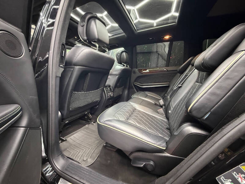 2014 Mercedes-Benz GL-Class GL 550 4MATIC