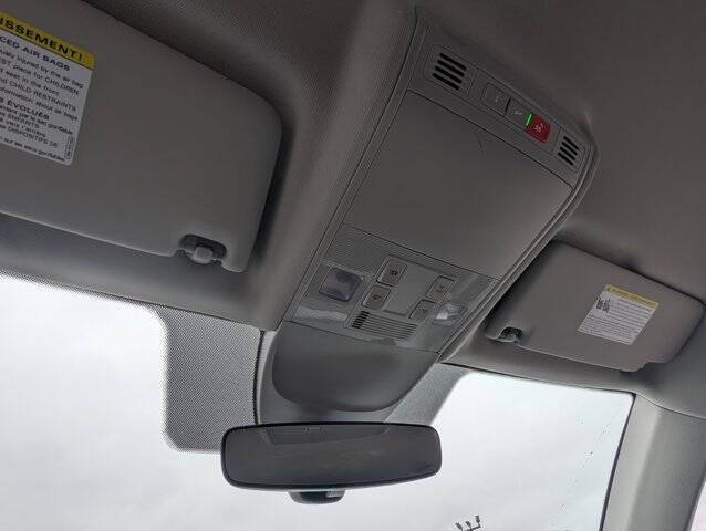 2025 Volkswagen Taos S