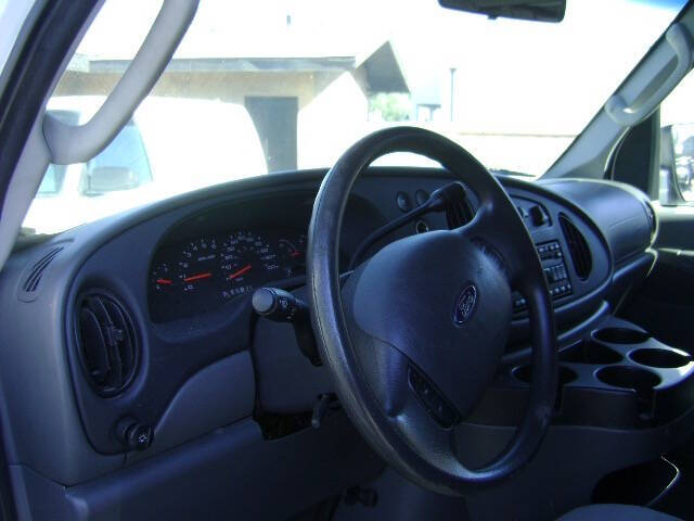 2007 Ford E-Series E-350 SD XLT