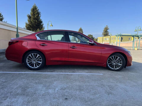 2022 Infiniti Q50 Luxe