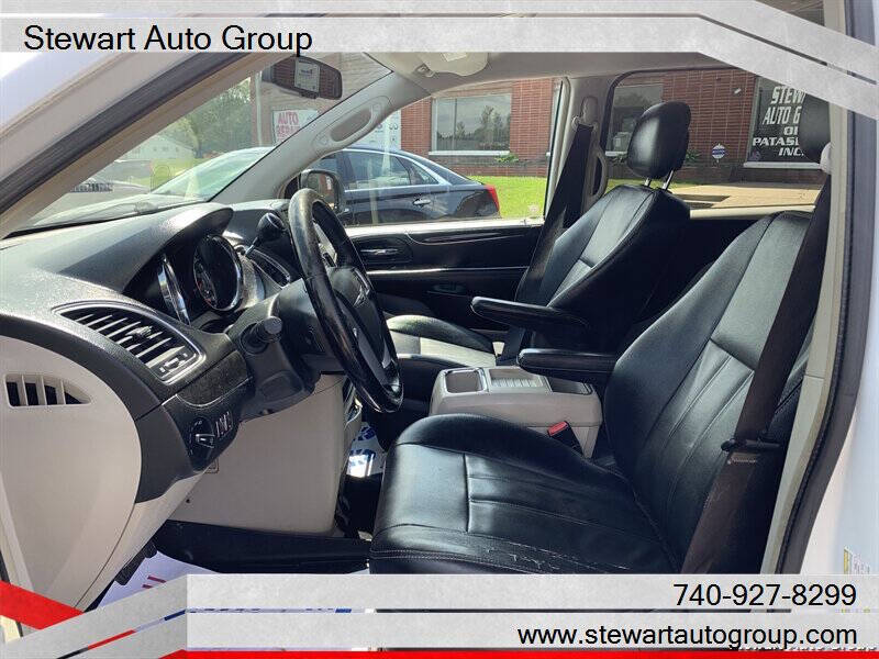 2014 Chrysler Town and Country Touring