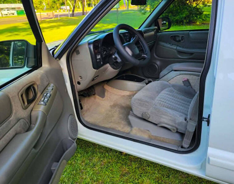 2002 Chevrolet S-10 Blazer