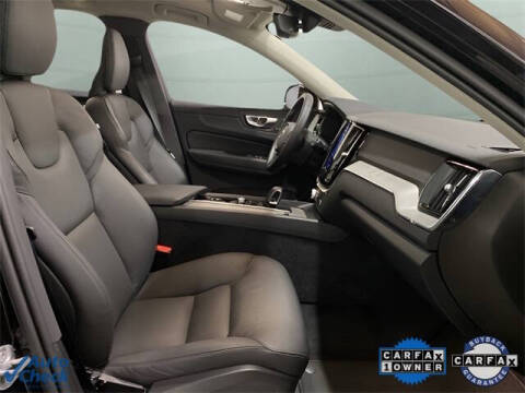 2025 Volvo XC60 B5 Plus Dark Theme