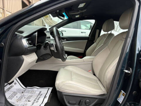 2023 Genesis G70