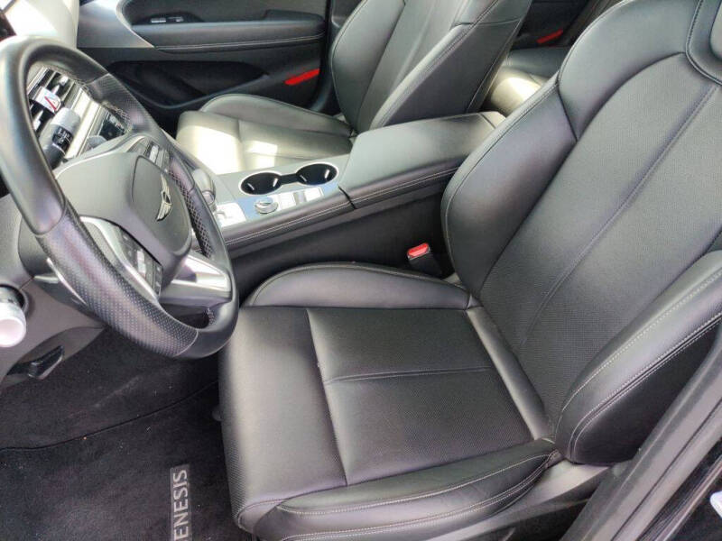2024 GENESIS G70 Standard - Photo 10