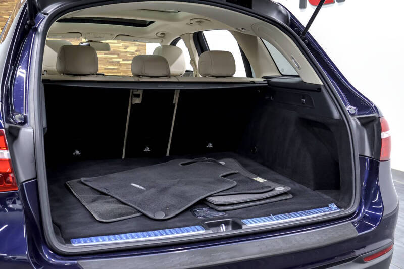 2019 Mercedes-Benz GLC GLC 300