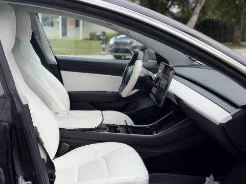 2020 Tesla Model 3 Standard Range Plus