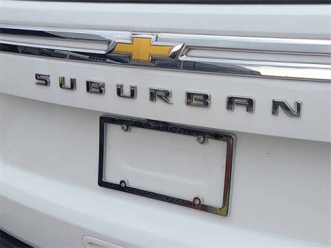 2023 Chevrolet Suburban LT