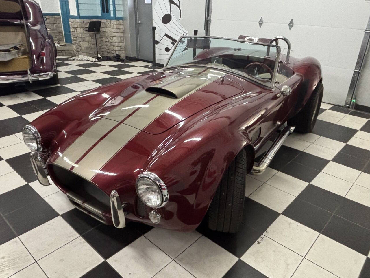 1966 Ford Cobra 7