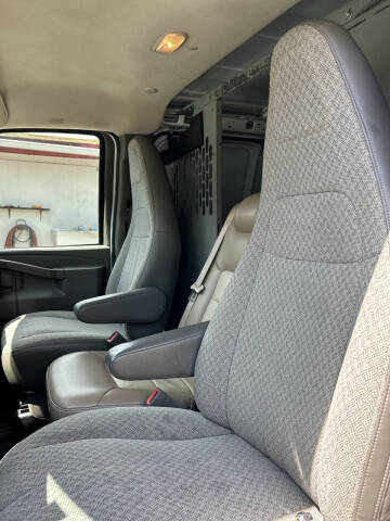 2019 GMC Savana 2500
