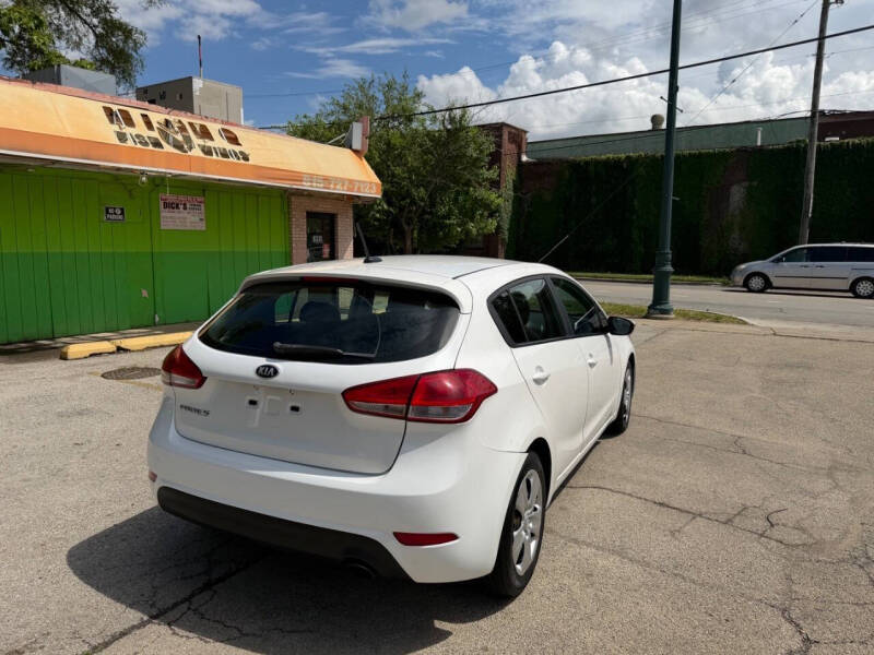 2016 Kia Forte5 LX