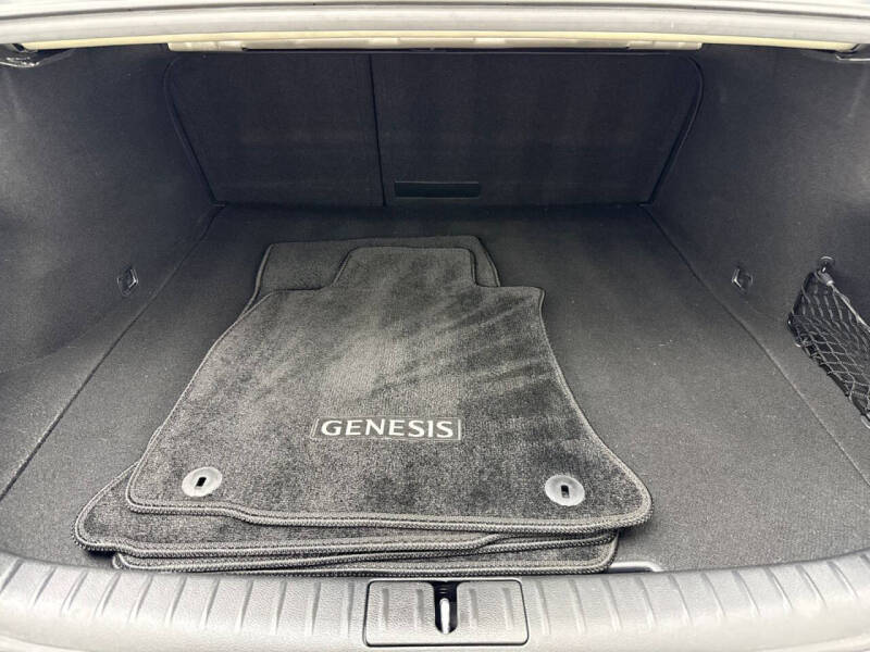 2023 Genesis G70
