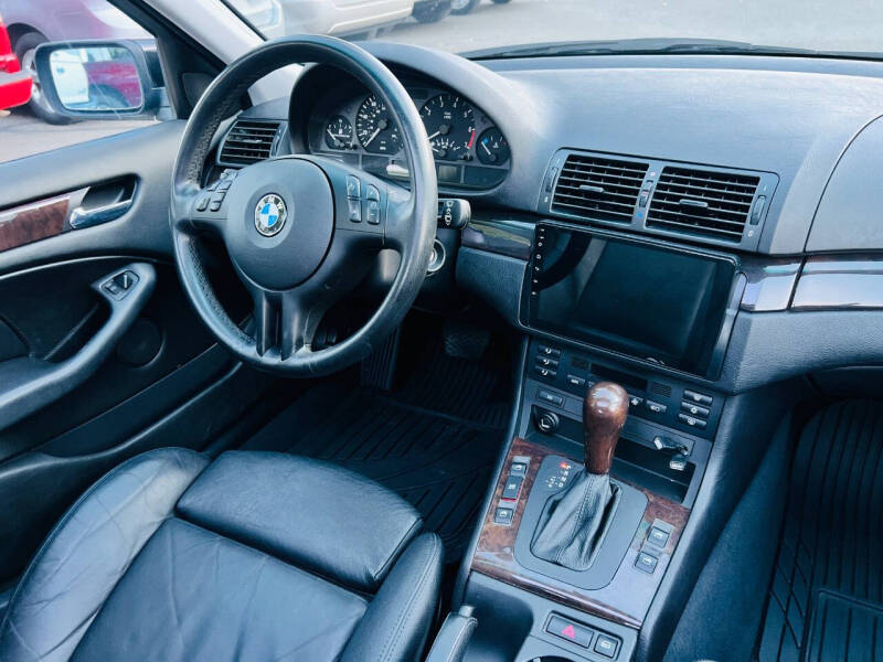 2003 BMW 3 Series 325i
