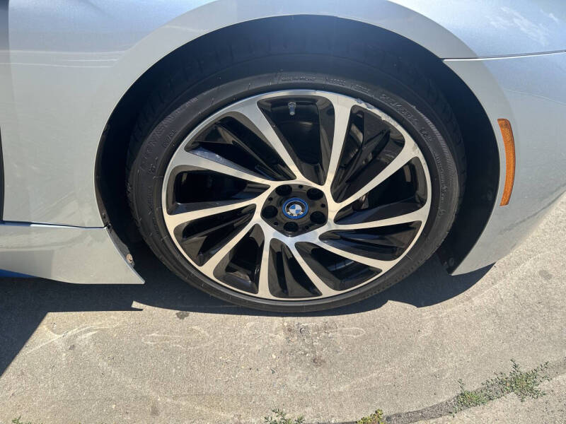 2016 BMW i8