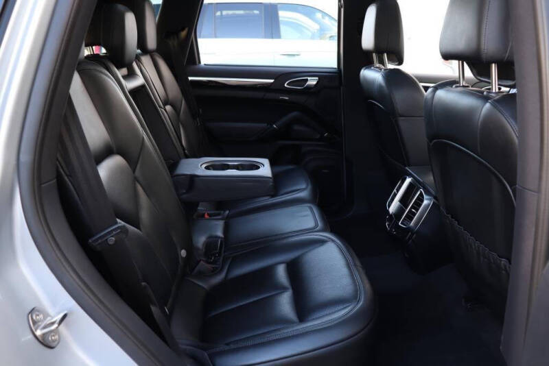 2018 Porsche Cayenne S