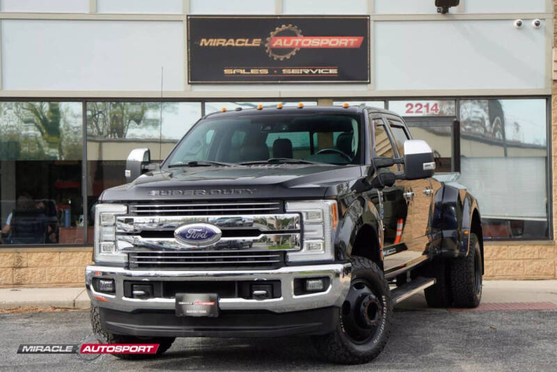 2017 Ford F-350 Super Duty Lariat