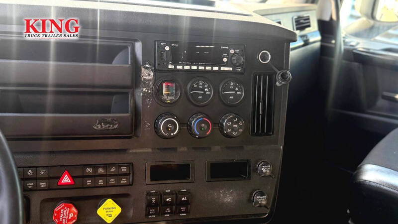 2024 Freightliner Cascadia