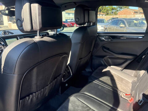 2016 Porsche Macan S