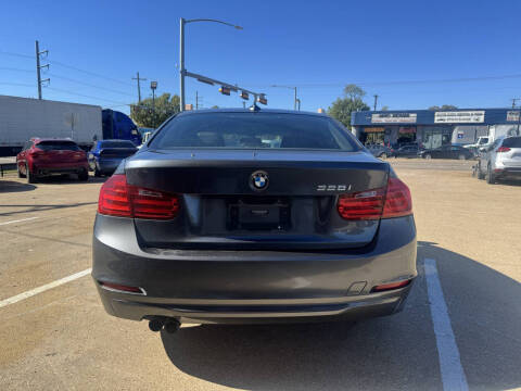 2012 BMW 3 Series 328i
